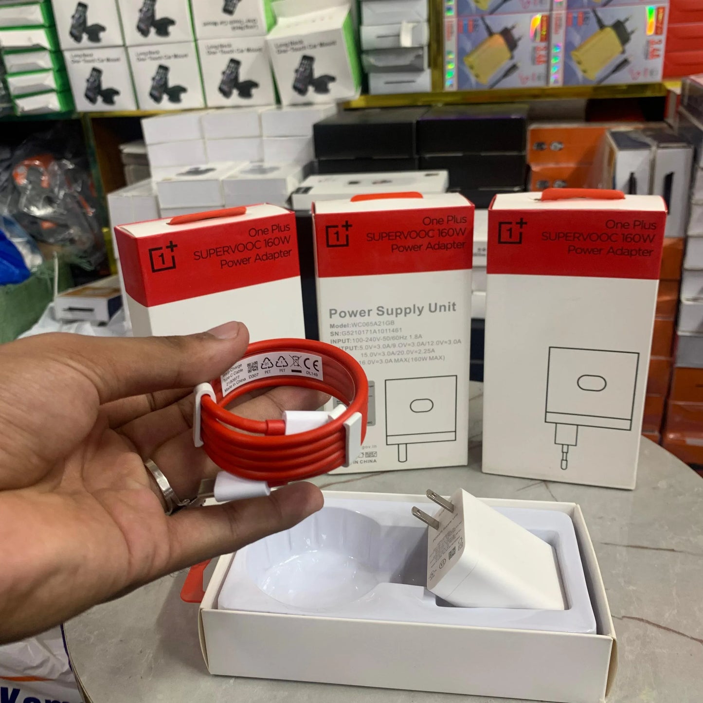 OnePlus SUPERVOOC 160W Power Adapter + USB-C Cable (Fast Charger)